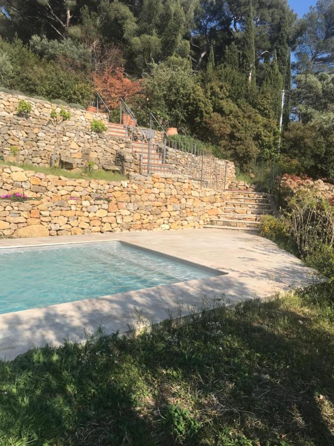 Hauteurs De Toulon : Charmant Studio Piscine Exterior foto